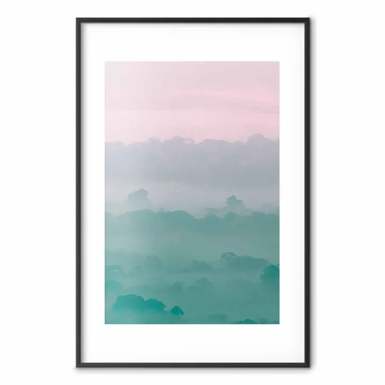 Mistige dageraad - landschap van bomen in dichte mist in pasteltinten
