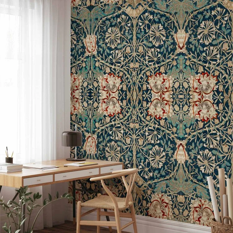 Symmetrie met bloemen - eclectische mozaïek met natuurmotief in ornamenten