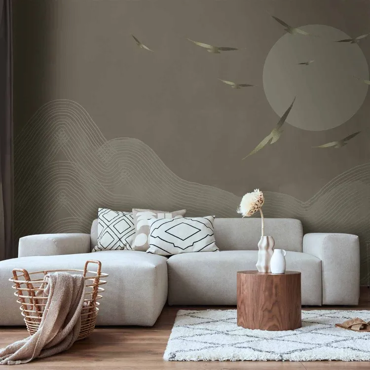 Gouden vogels vliegen naar de zon - abstract landschap met bergen