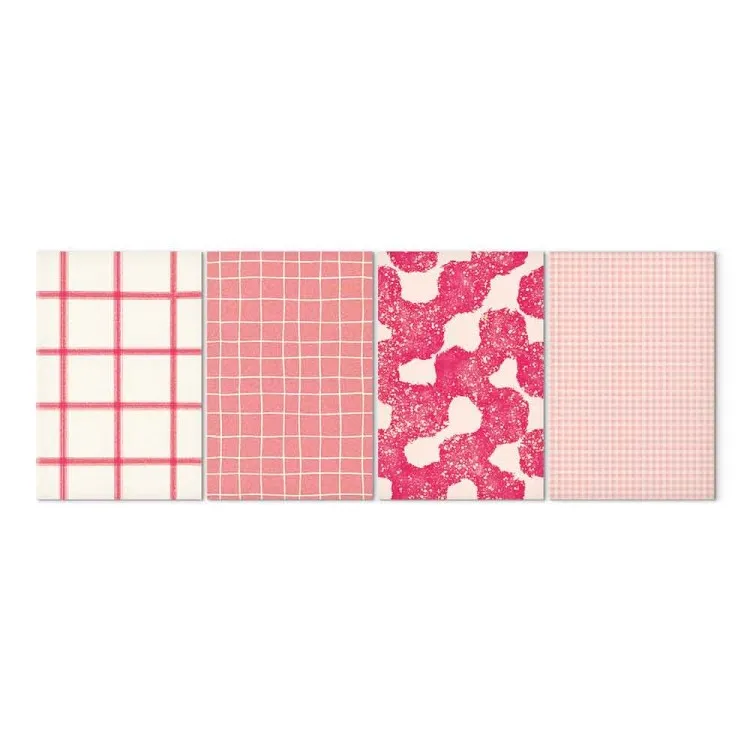 Roze patronen - pastel rasters en vlekken op een lichte achtergrond